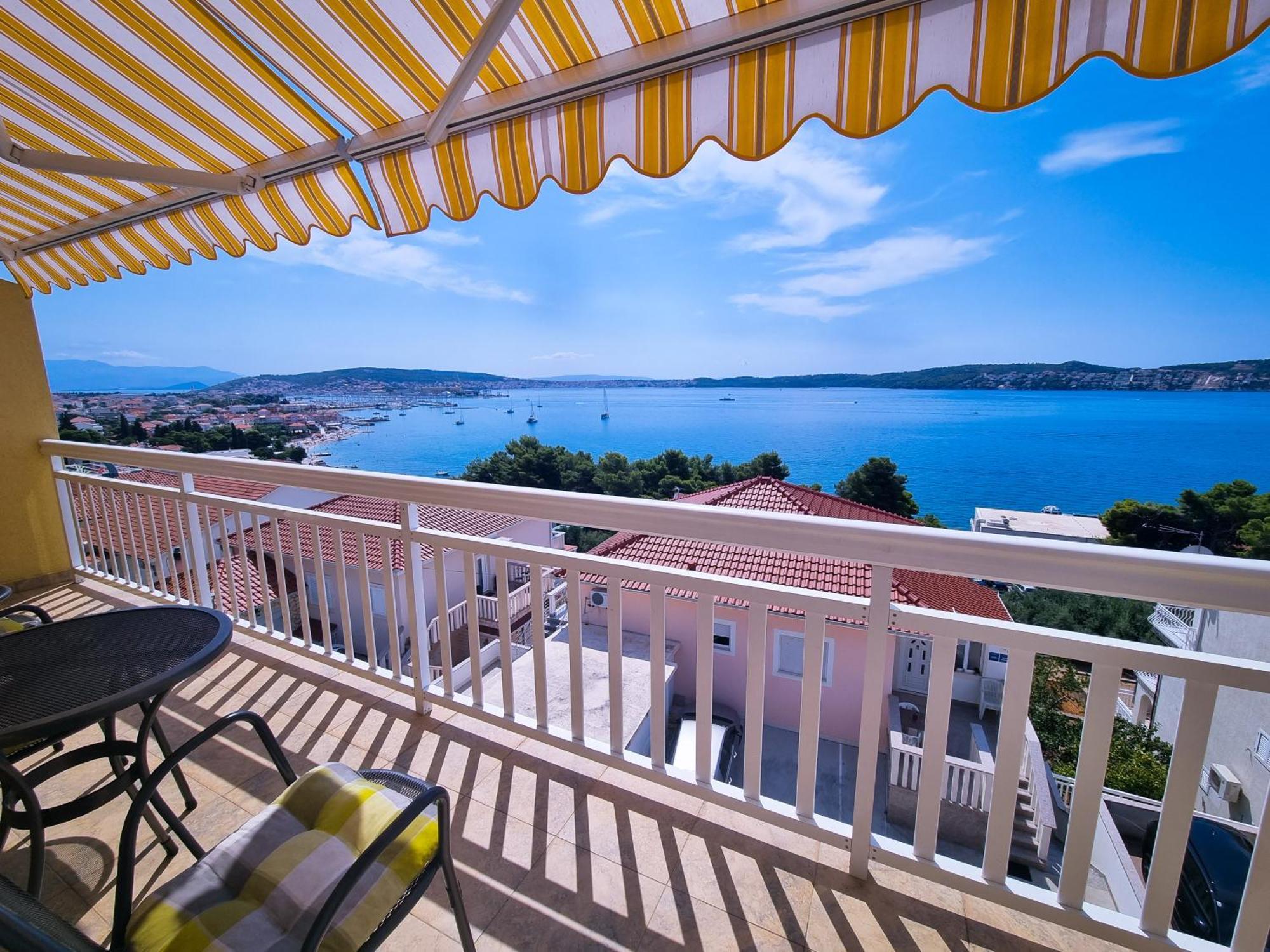 Apartments Ana Trogir Extérieur photo